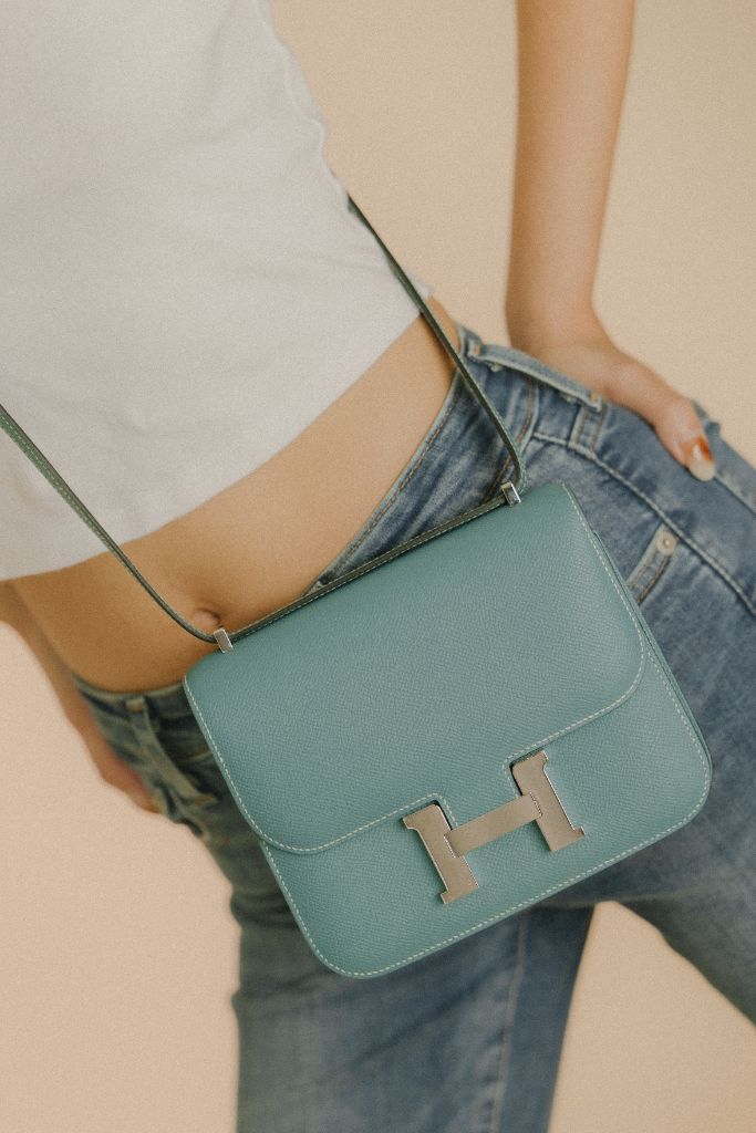 Sell luxury designer handbags to PERIMI for instant payment